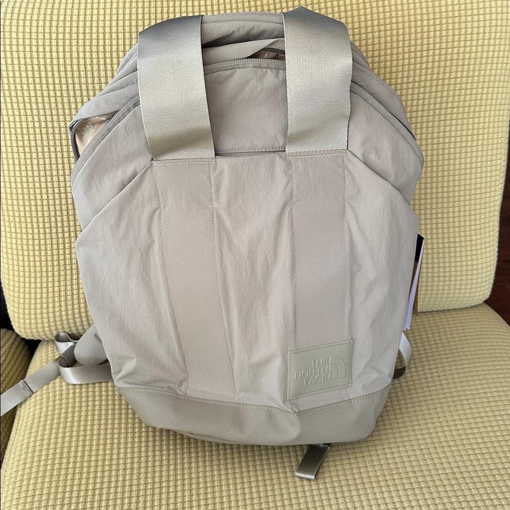 Women’s Never Stop Daypack